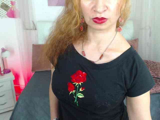 alicemiller13 webcam