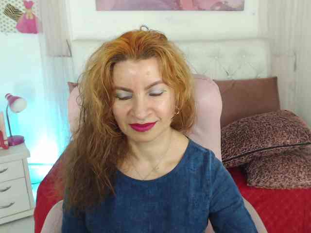 alicemiller13 webcam