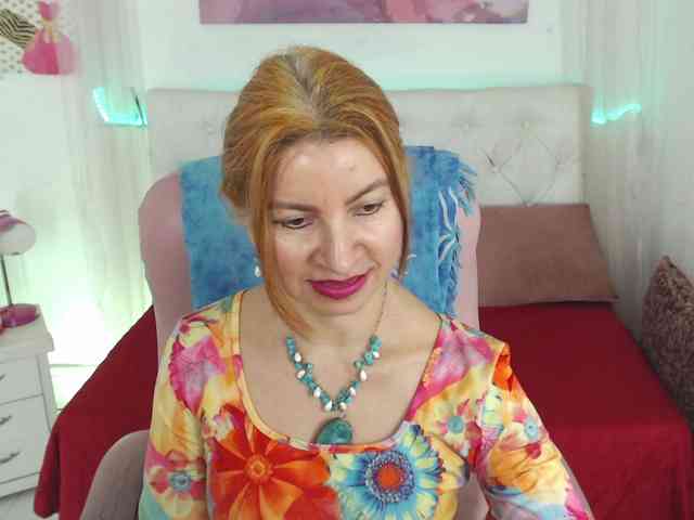 alicemiller13 webcam