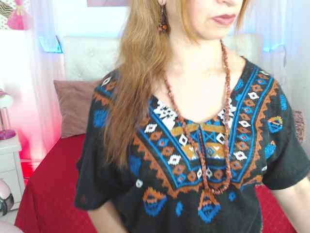 alicemiller13 webcam
