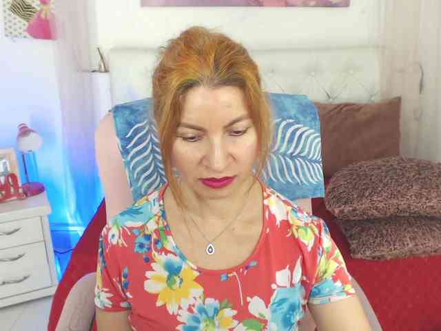 alicemiller13 webcam