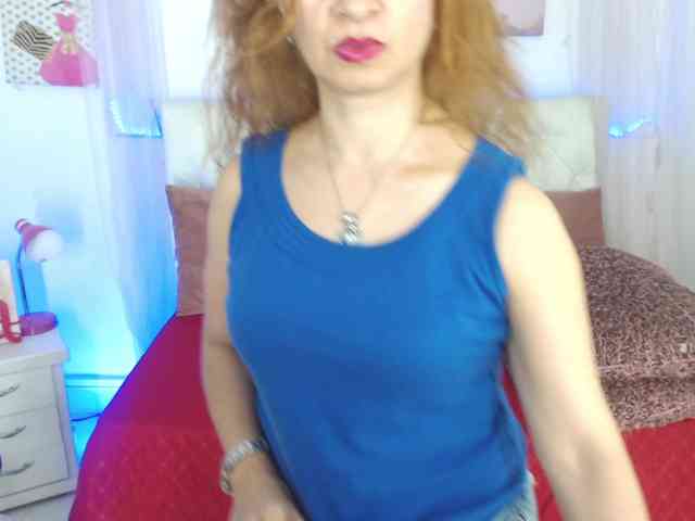 alicemiller13 webcam
