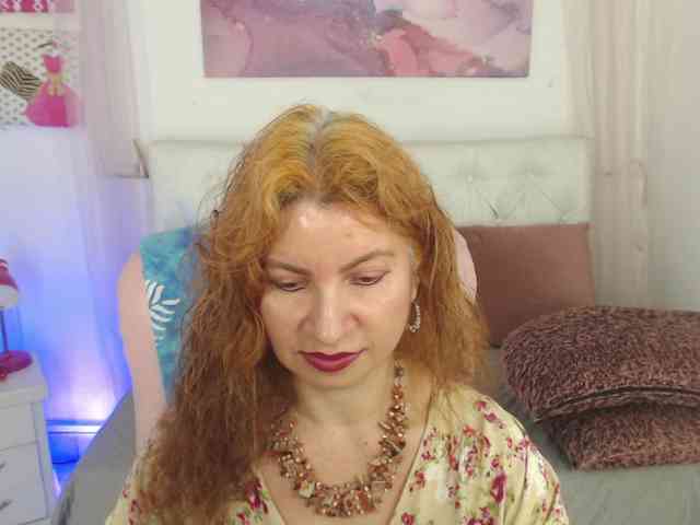 alicemiller13 webcam