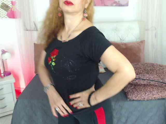 alicemiller13 webcam