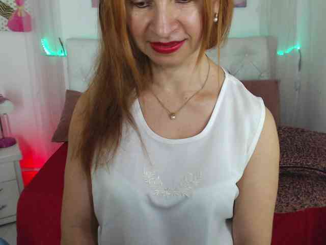 alicemiller13 webcam