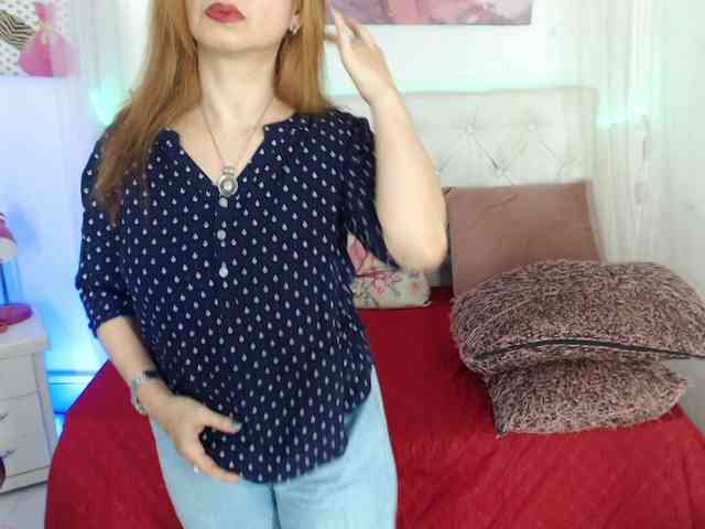 alicemiller13 webcam