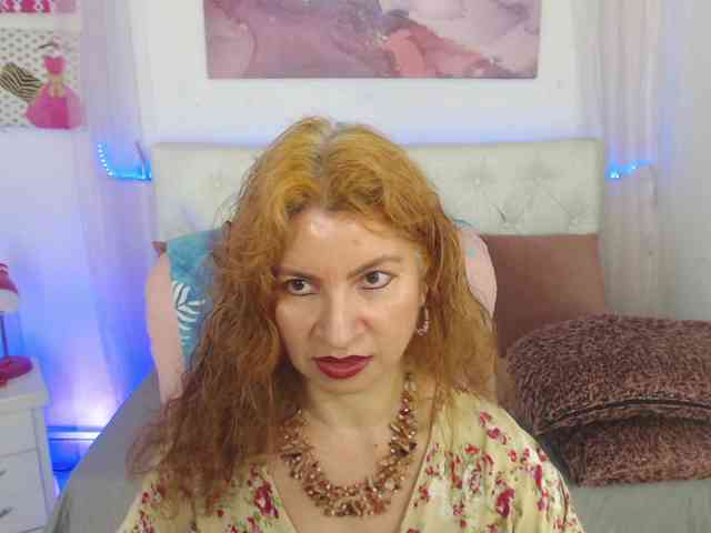 alicemiller13 webcam