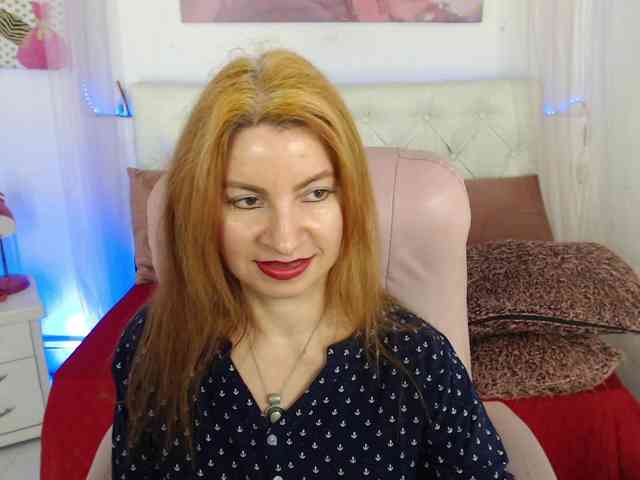 alicemiller13 webcam
