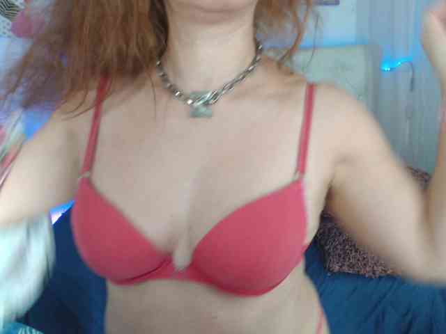 alicemiller13 webcam