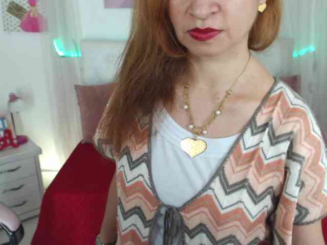 alicemiller13 webcam