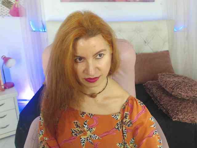 alicemiller13 webcam