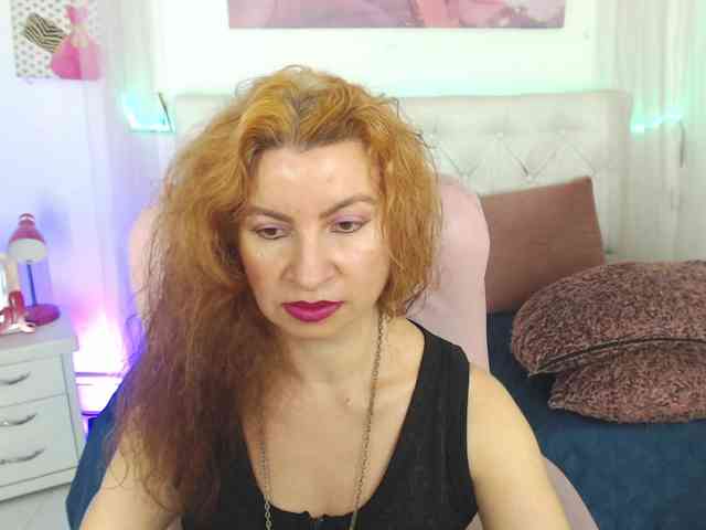 alicemiller13 webcam