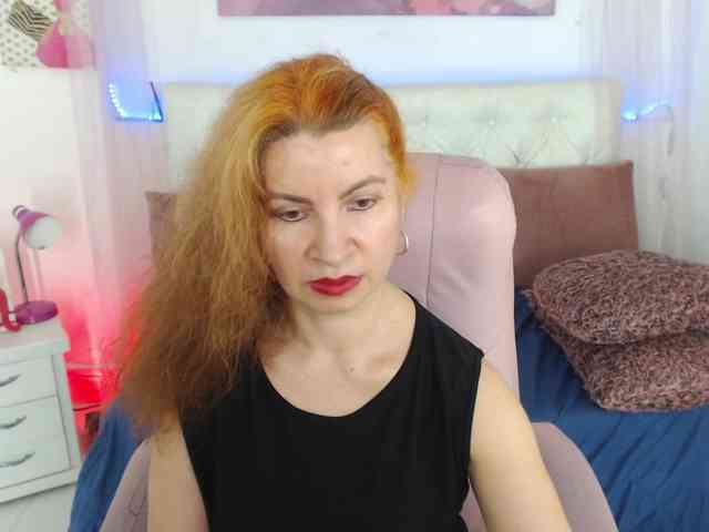 alicemiller13 webcam