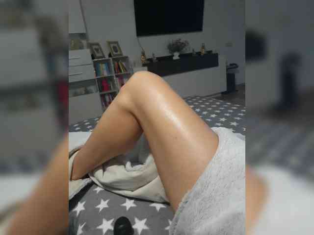 Jasmin-Style Live Webcam on BongaCams