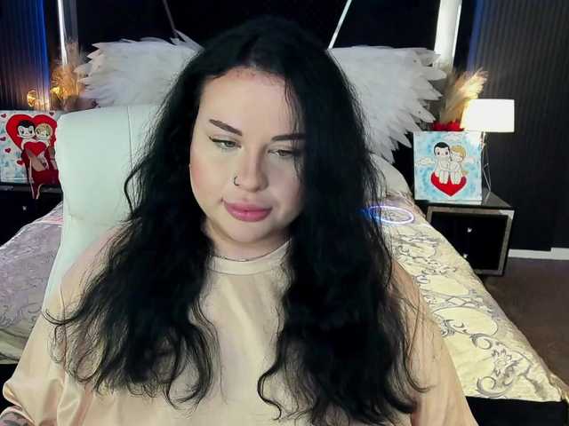 PollyMur's BongaCams show and profile