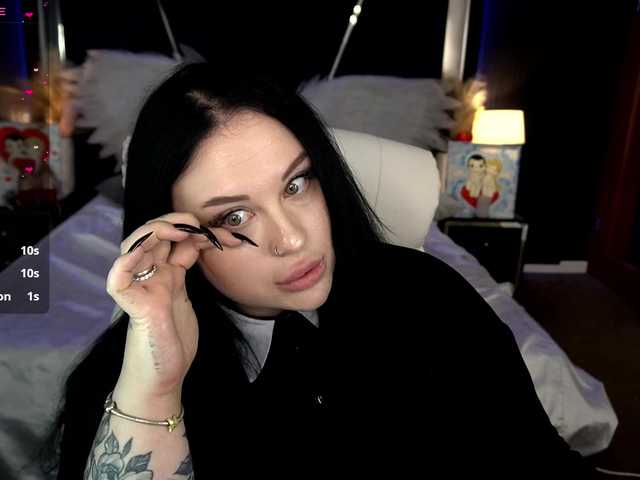 PollyMur's BongaCams show and profile