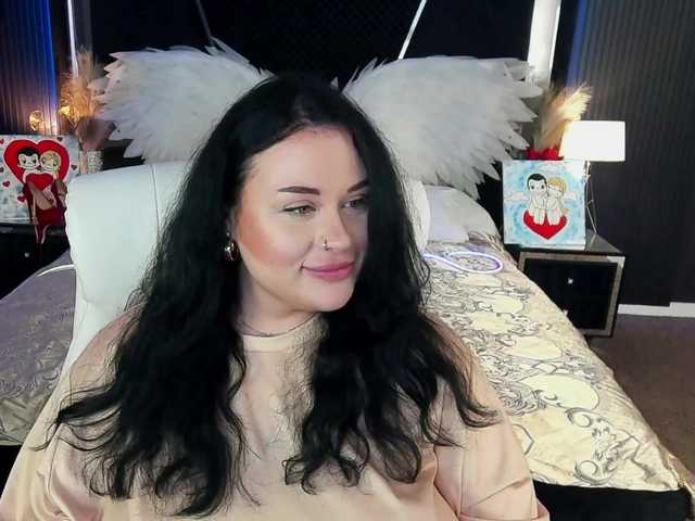 PollyMur's BongaCams show and profile