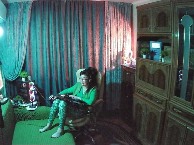 Margarita33's BongaCams show and profile