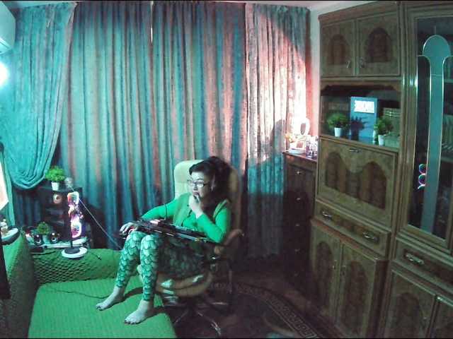 Margarita33's BongaCams show and profile