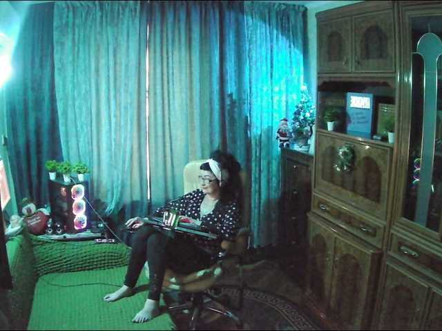 Margarita33's BongaCams show and profile