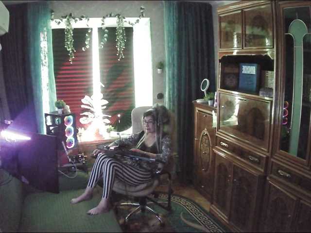 Margarita33's BongaCams show and profile