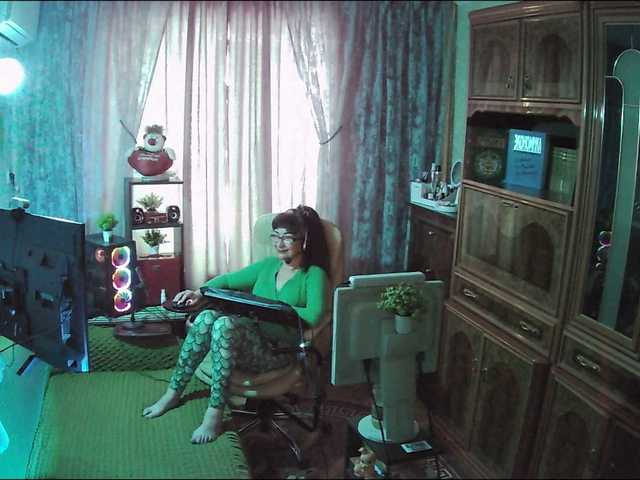 Margarita33's BongaCams show and profile