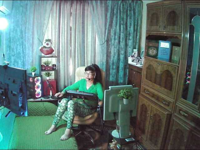 Margarita33's BongaCams show and profile