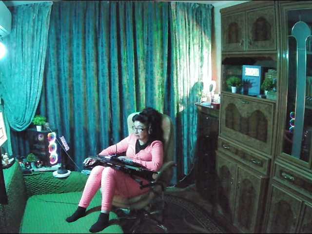 Margarita33's BongaCams show and profile