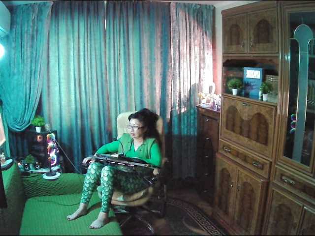 Margarita33's BongaCams show and profile