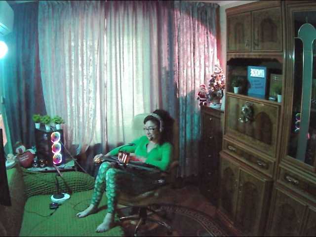 Margarita33's BongaCams show and profile