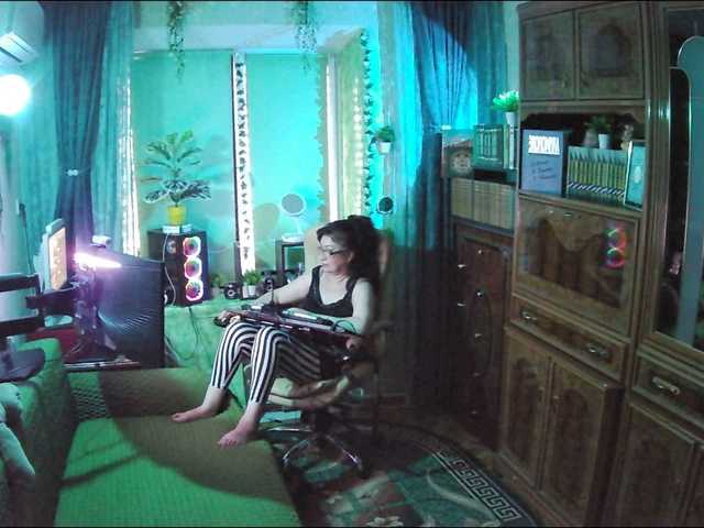 Margarita33's BongaCams show and profile