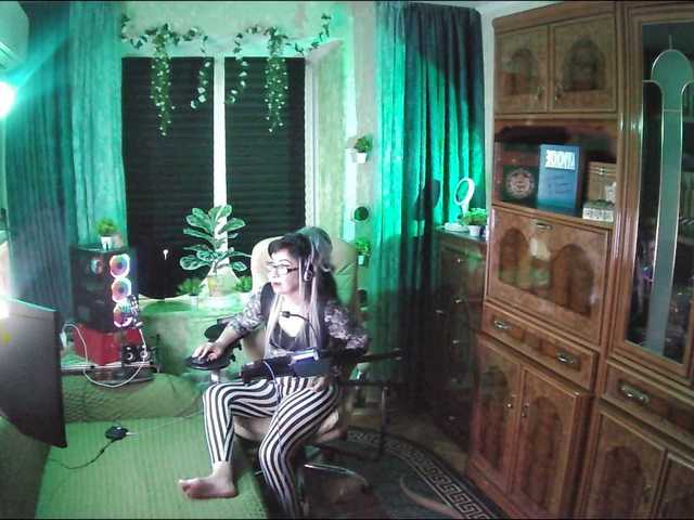 Margarita33's BongaCams show and profile