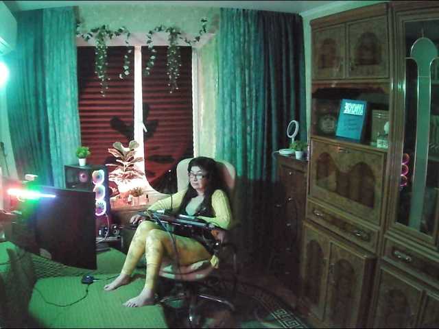 Margarita33's BongaCams show and profile