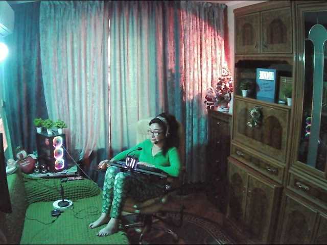 Margarita33's BongaCams show and profile