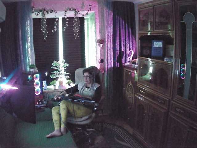 Margarita33's BongaCams show and profile