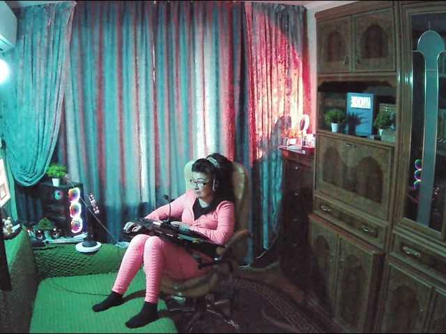 Margarita33's BongaCams show and profile