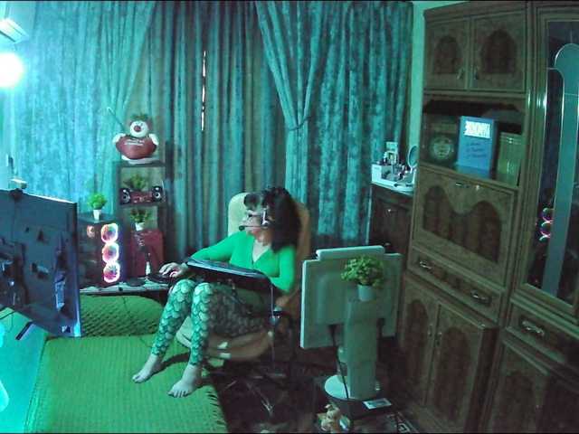 Margarita33's BongaCams show and profile