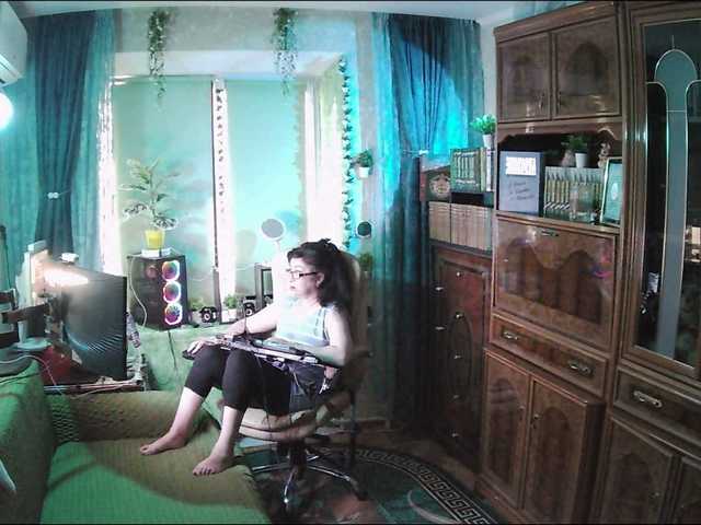 Margarita33's BongaCams show and profile