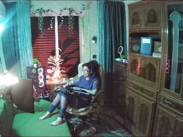 Margarita33's BongaCams show and profile