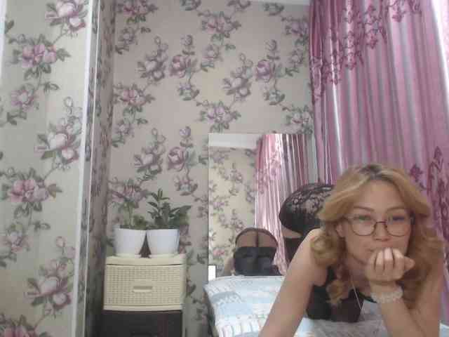 LiliToli1 Live Webcam on BongaCams