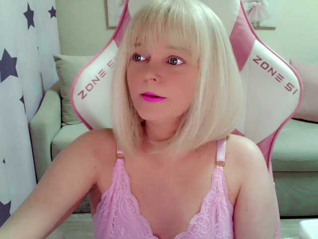  ChristieRoses chat room