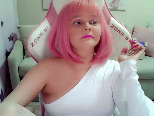 ChristieRoses webcam