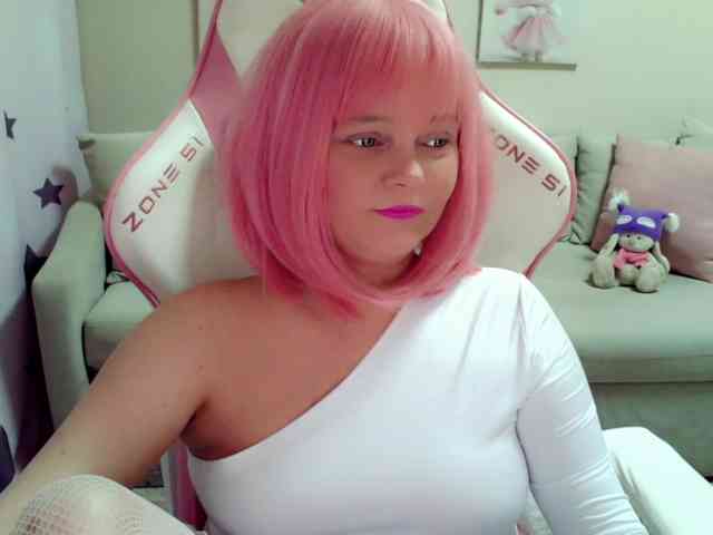 ChristieRoses webcam