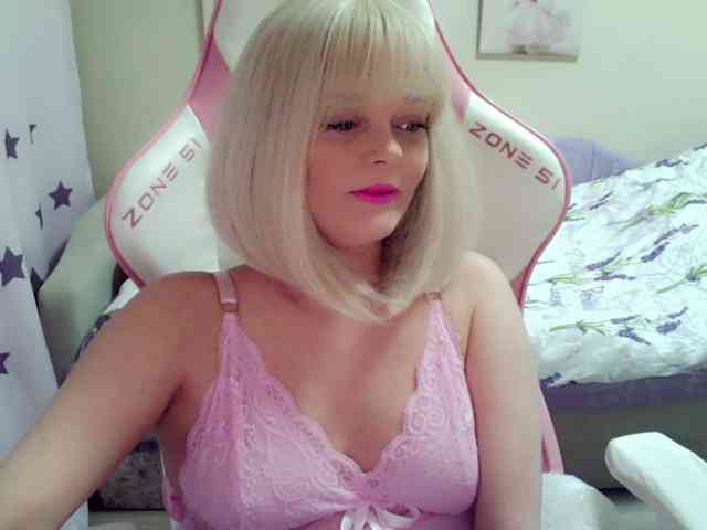 ChristieRoses webcam