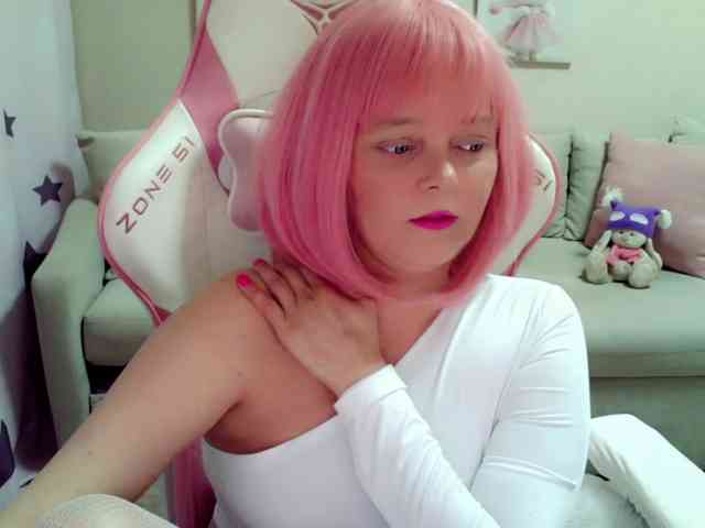 ChristieRoses webcam