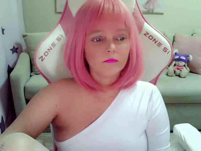 ChristieRoses webcam