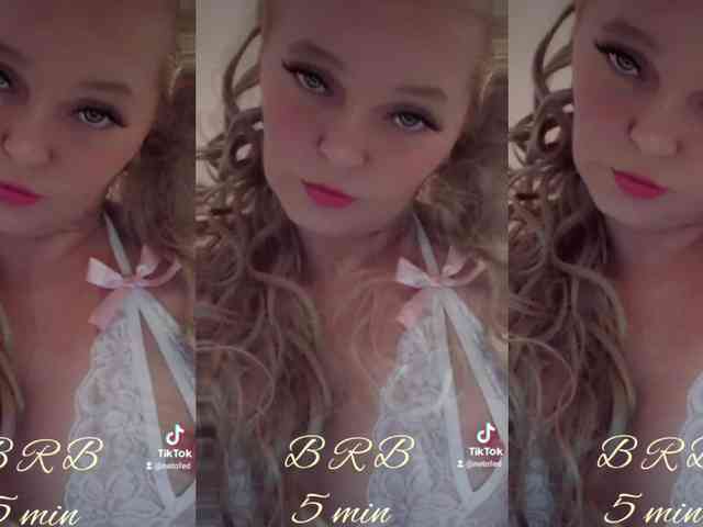 nude live cam ChristieRoses