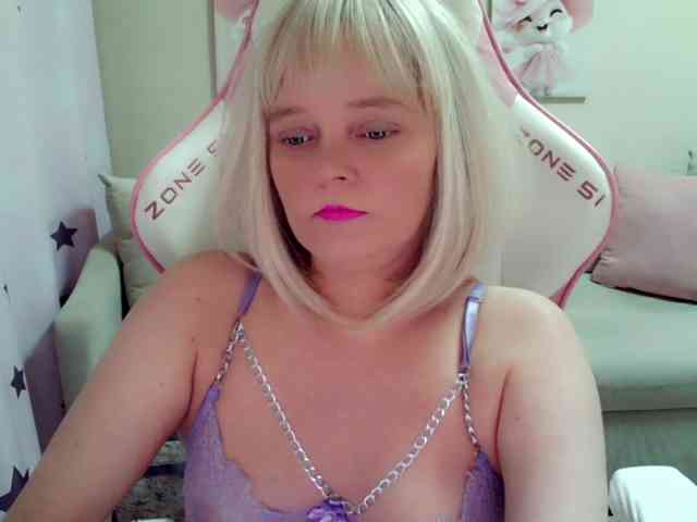 real live webcam ChristieRoses