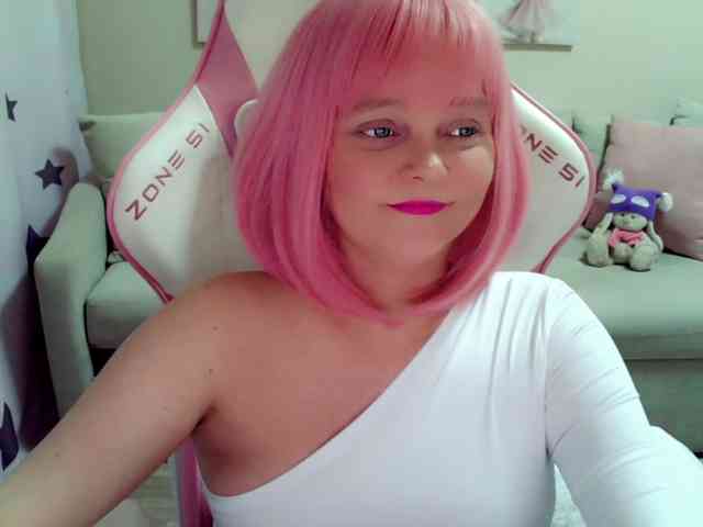 ChristieRoses webcam