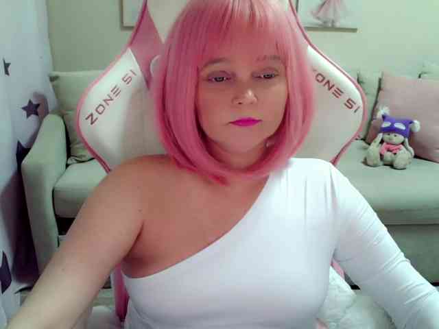 ChristieRoses webcam